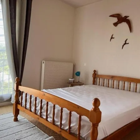 T2 Quartier La Chaume, Bien Equipe, Proche Commerces - Fr-1-422-41